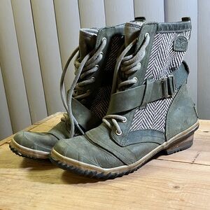 Sorel Boots Sz 8.5 Herringbone Lace Up